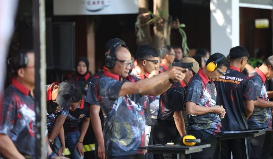 Buka Lomba Menembak Kapolda Jatim Cup 2026, Irjen Pol Nanang Avianto Tekankan Profesionalisme Penggunaan Senjata Api